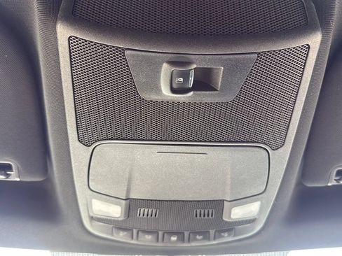 Used 2016 Ford F150 XLT w/ Equipment Group 302A Luxury AWD/4WD image 19