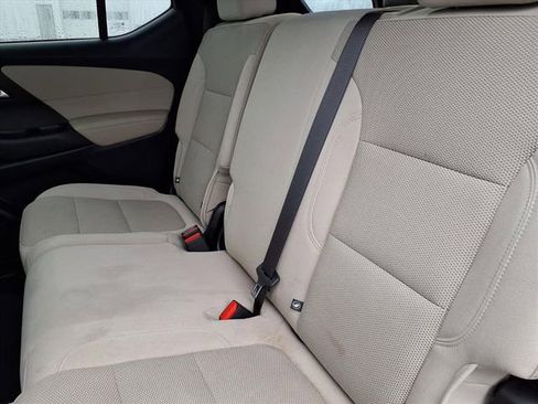 Used 2023 Chevrolet Traverse LS image 6