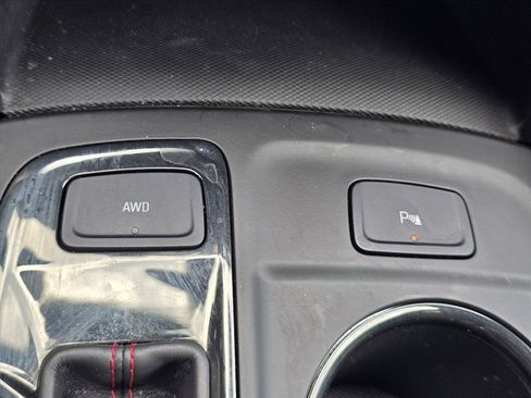 Used 2022 Chevrolet Equinox RS w/ RS Leather Package AWD/4WD image 21