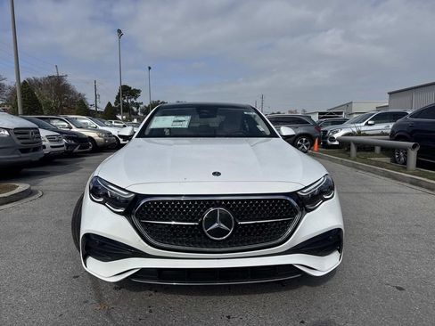 New 2026 Mercedes-Benz E 350 4MATIC Sedan image 2