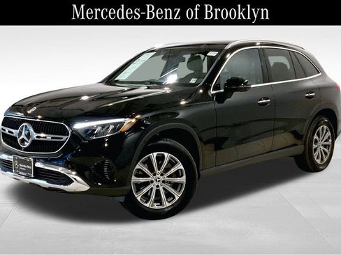 Certified 2025 Mercedes-Benz GLC 300 4MATIC image 2