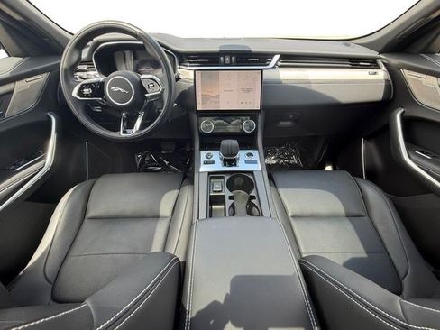 Used 2025 Jaguar F-PACE R-Dynamic S AWD/4WD image 12