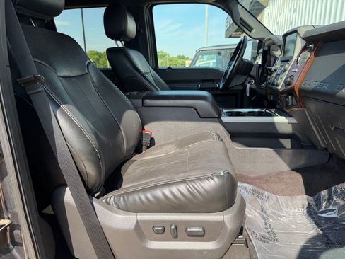 Used 2016 Ford F350 Lariat AWD/4WD image 24