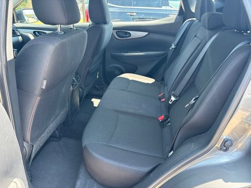 Used 2019 Nissan Rogue Sport S FWD image 8