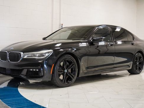 Used 2016 BMW 750i xDrive image 4