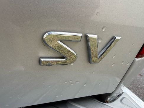 Used 2017 Nissan Frontier SV image 4