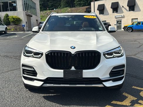 Used 2023 BMW X5 xDrive40i w/ Premium Package AWD/4WD image 2