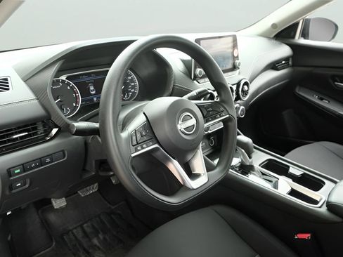 Used 2025 Nissan Sentra SV FWD image 23