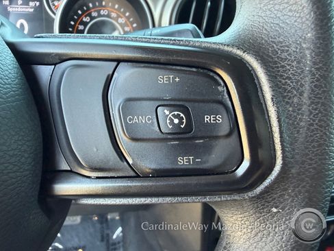Used 2018 Jeep Wrangler Unlimited Sport AWD/4WD image 25