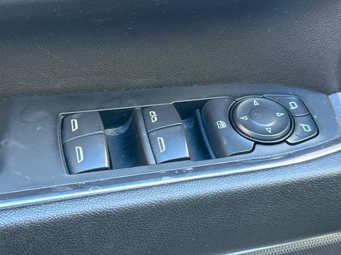 Used 2024 Chevrolet Silverado 2500 LT image 11