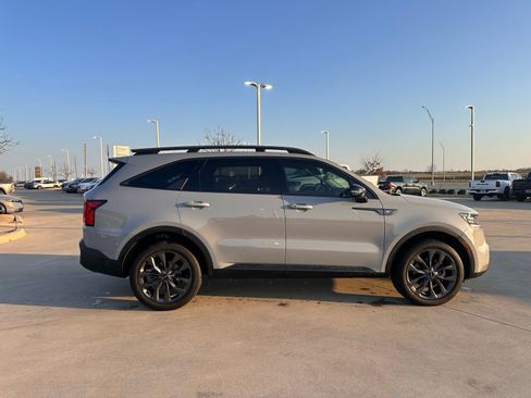 Used 2023 Kia Sorento SX Prestige image 6