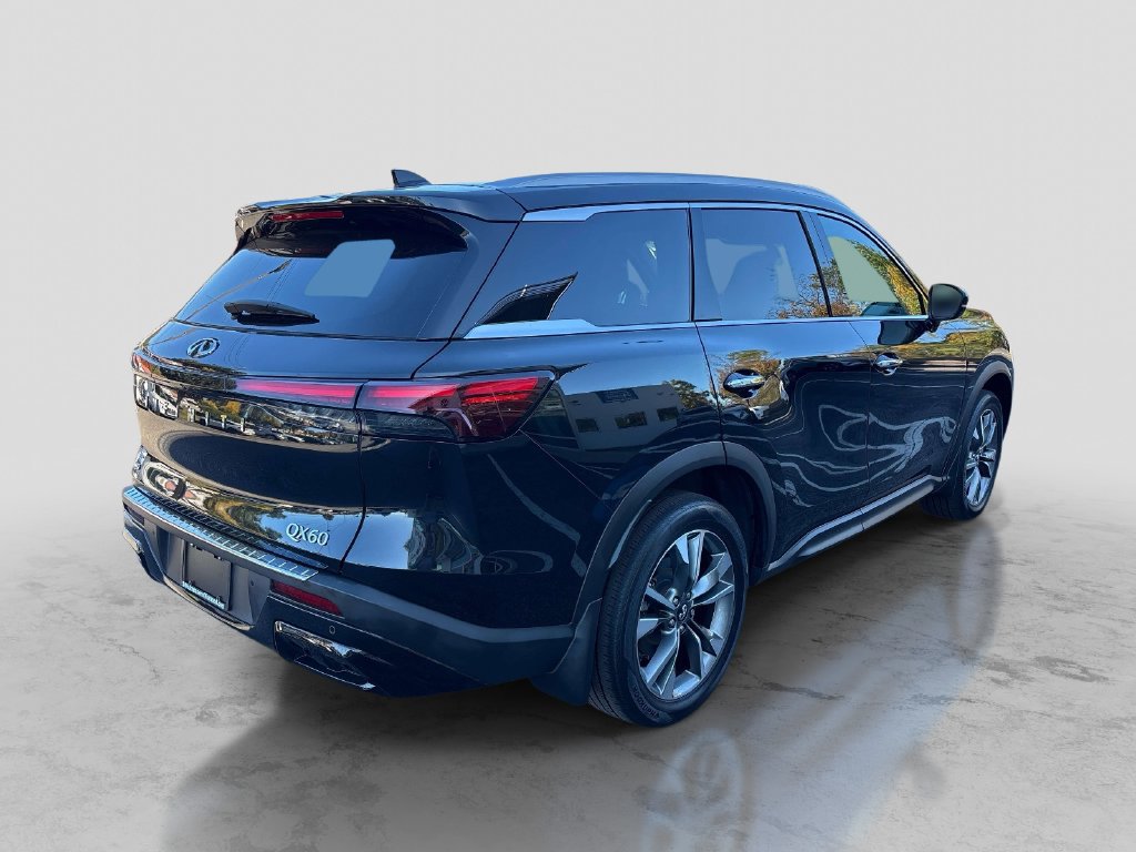 Used 2023 INFINITI QX60 Luxe w/ Performance Audio Package AWD/4WD image 5