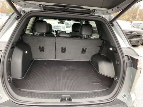 Used 2026 Chevrolet Equinox LT w/ Convenience Package II image 5