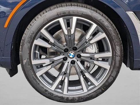 Used 2026 BMW X7 xDrive40i w/ Premium Package AWD/4WD image 10