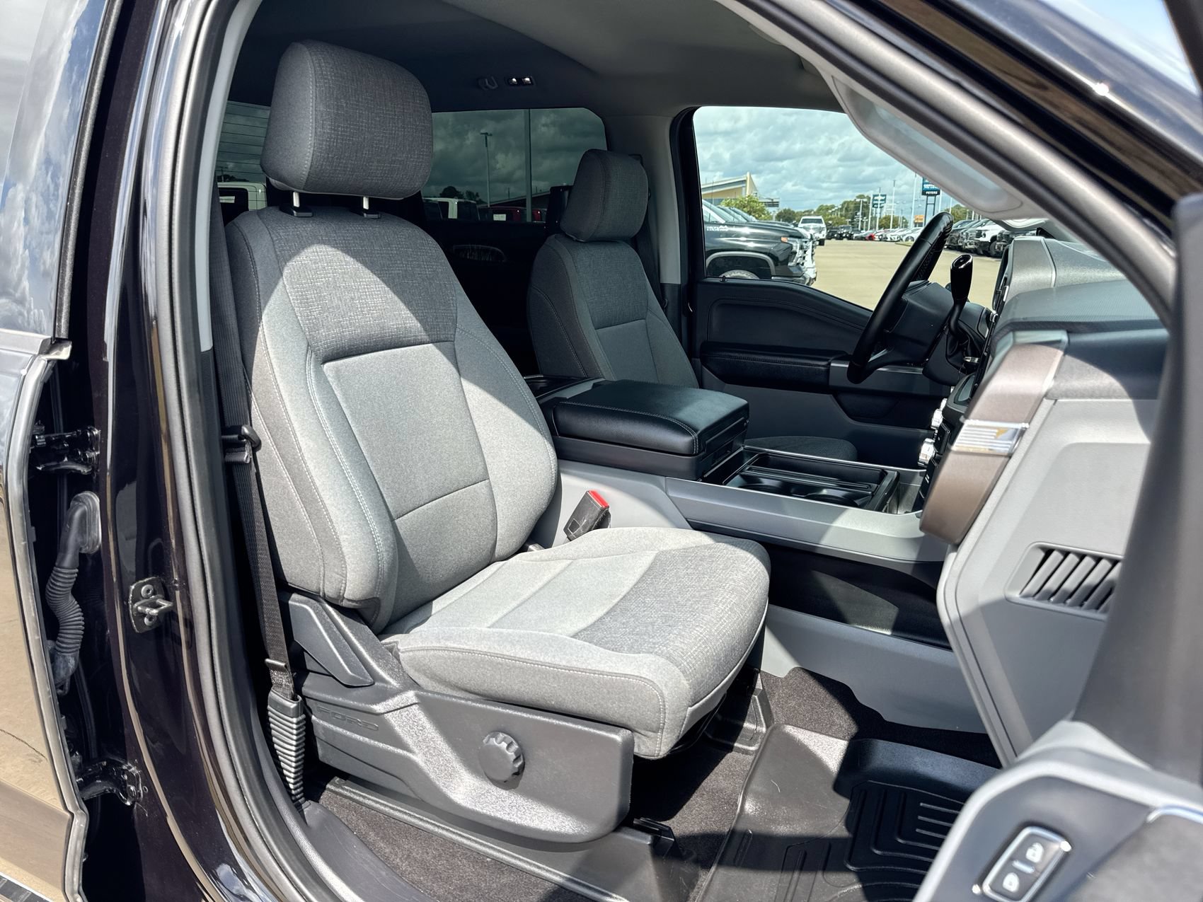 Used 2024 Ford F150 XLT w/ Mobile Office Package AWD/4WD image 26