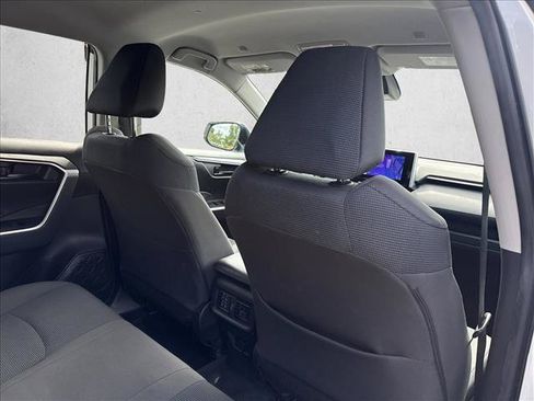 Certified 2024 Toyota RAV4 LE FWD image 22