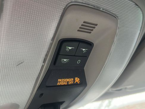 Used 2013 Volvo S60 T5 image 8