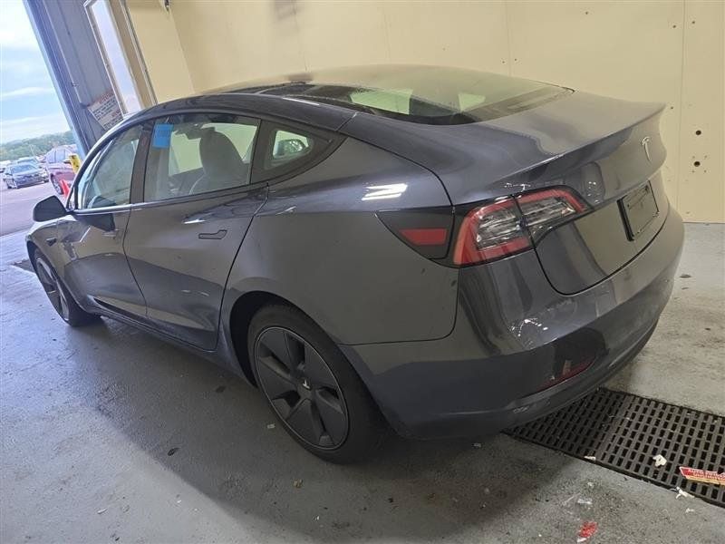 Used 2023 Tesla Model 3 Standard Range RWD image 3
