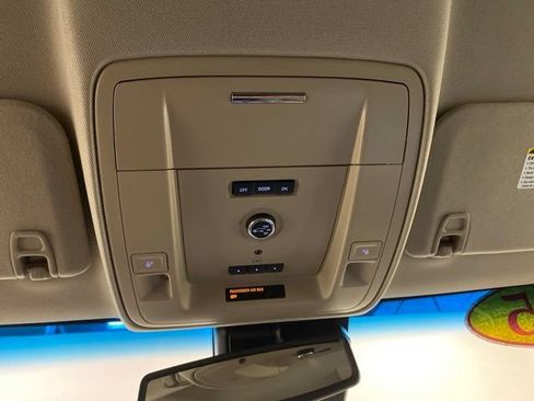 Used 2015 Chevrolet Suburban LT AWD/4WD image 13