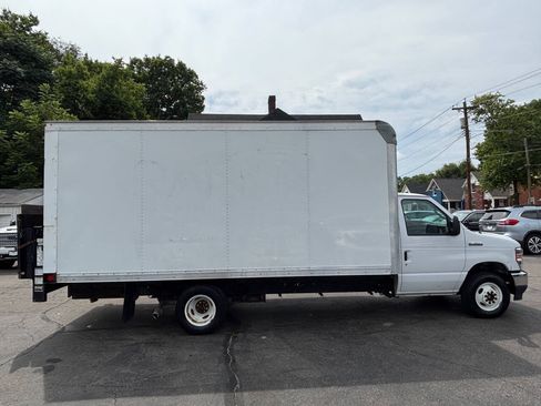 Used 2021 Ford E-350 and Econoline 350 Super Duty RWD image 1