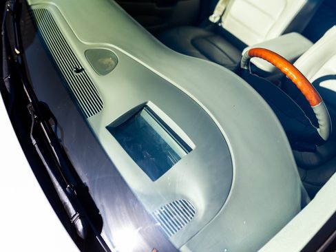 Used 2000 Cadillac De Ville DTS w/ Comfort/Convenience Pkg image 48