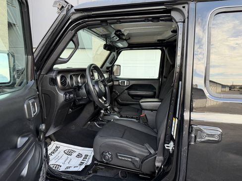 Used 2018 Jeep Wrangler Unlimited Sport AWD/4WD image 20