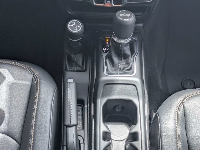 New 2026 Jeep Wrangler Unlimited Sahara AWD/4WD image 25