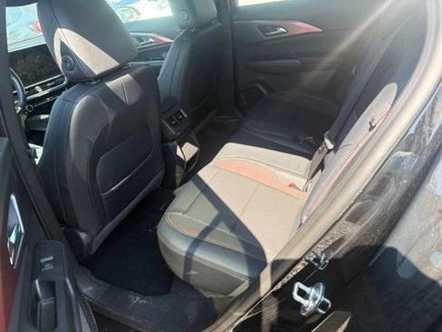 Used 2024 Chevrolet Equinox EV RS FWD image 36