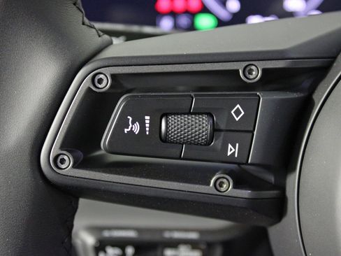 Used 2025 Porsche Taycan 4S image 25