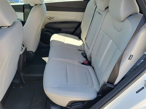 New 2025 Hyundai Tucson SEL image 17