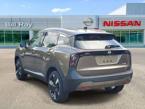 New 2026 Nissan Kicks SR FWD image 3