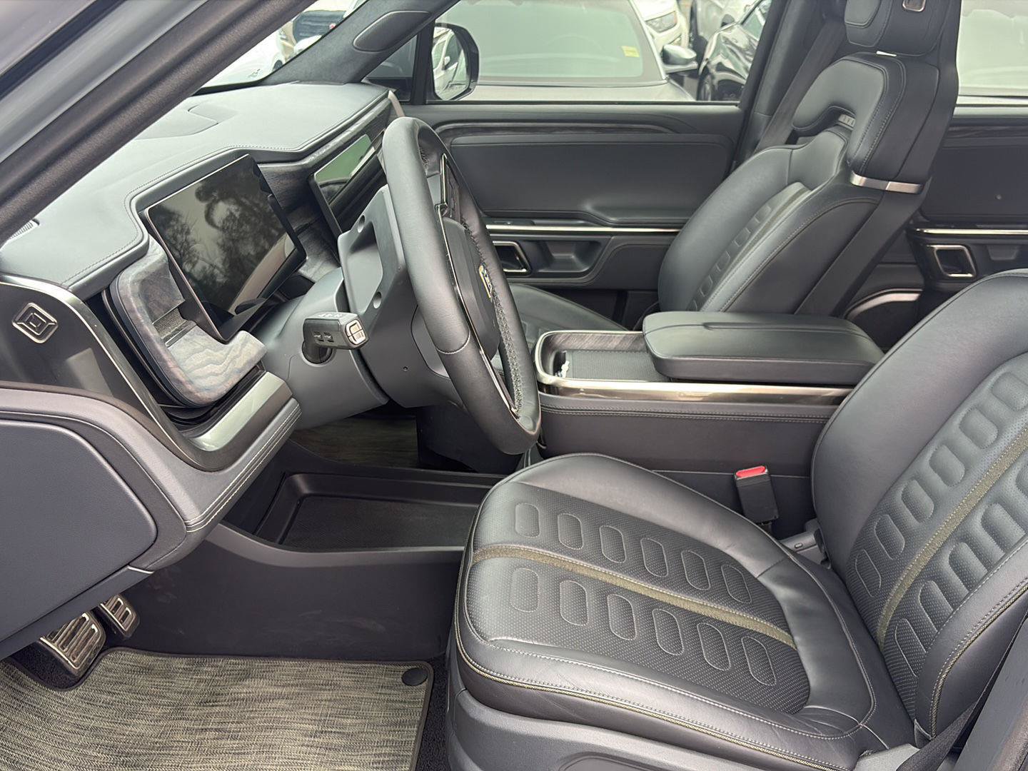 Used 2022 Rivian R1S Launch Edition Quad AWD/4WD image 24