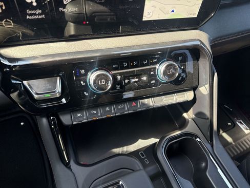New 2026 GMC Sierra 1500 AT4 w/ AT4 Premium Package AWD/4WD image 19