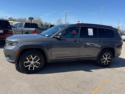 Used 2024 Jeep Grand Cherokee L Limited w/ Luxury Tech Group II image 3