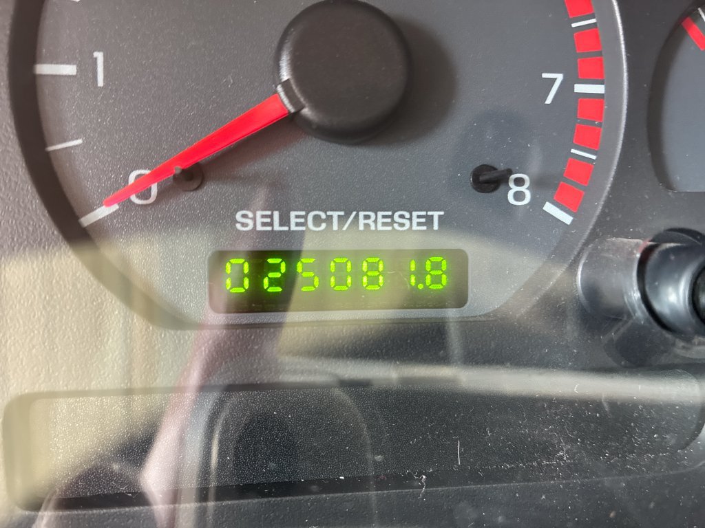Used 2004 Ford Mustang GT RWD image 17