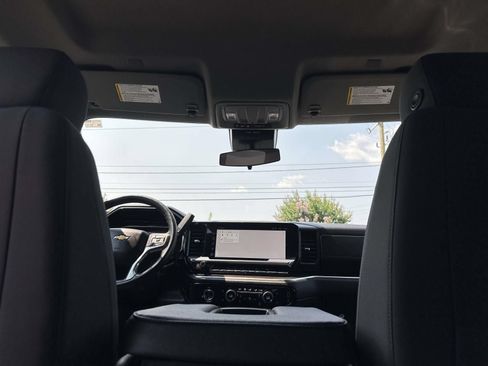 Certified 2024 Chevrolet Silverado 1500 LT AWD/4WD image 8