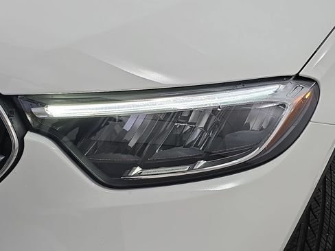 Used 2025 Mercedes-Benz GLC 300 image 31