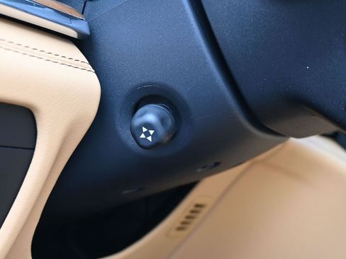 New 2025 Jeep Grand Cherokee Summit image 15