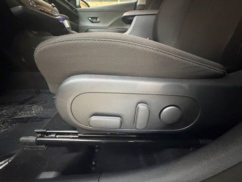Used 2024 Hyundai Kona SEL AWD/4WD image 27