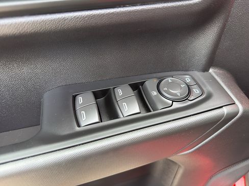 Used 2025 Chevrolet Silverado 1500 Custom Trail Boss AWD/4WD image 14