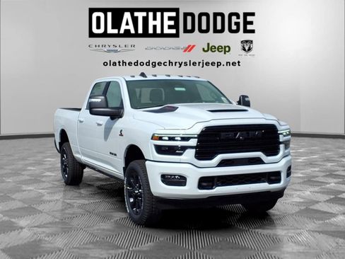 New 2026 RAM 2500 Laramie AWD/4WD image 29