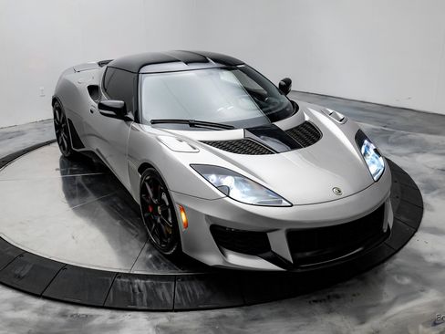 Used 2021 Lotus Evora image 20