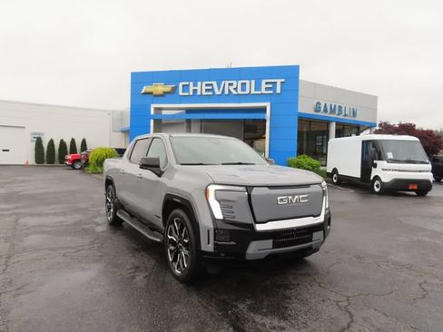Used 2025 GMC Sierra EV Denali AWD/4WD image 47