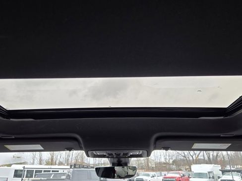 Used 2023 Chevrolet Silverado 2500 High Country w/ Z71 Off-Road Package image 21