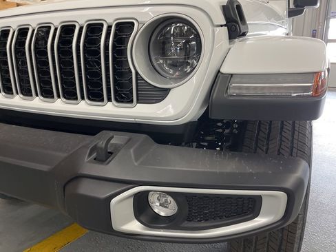 New 2026 Jeep Wrangler Sahara image 10