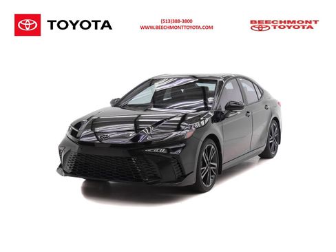 Used 2026 Toyota Camry SE image 1