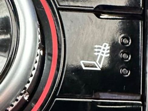 Used 2025 GMC Sierra 2500 Denali Ultimate image 35