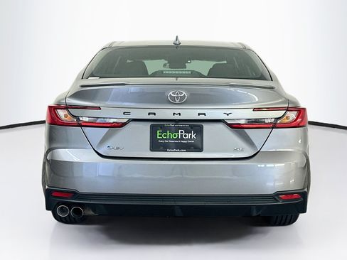Used 2025 Toyota Camry SE FWD image 7