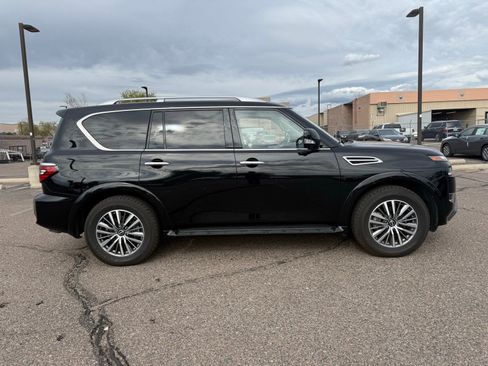 Certified 2024 Nissan Armada SL image 4