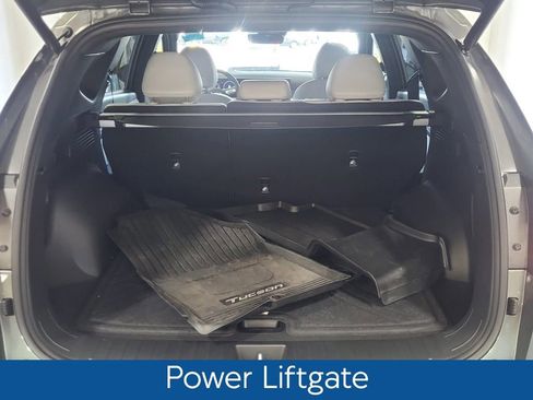 Used 2026 Hyundai Tucson Limited AWD/4WD image 11